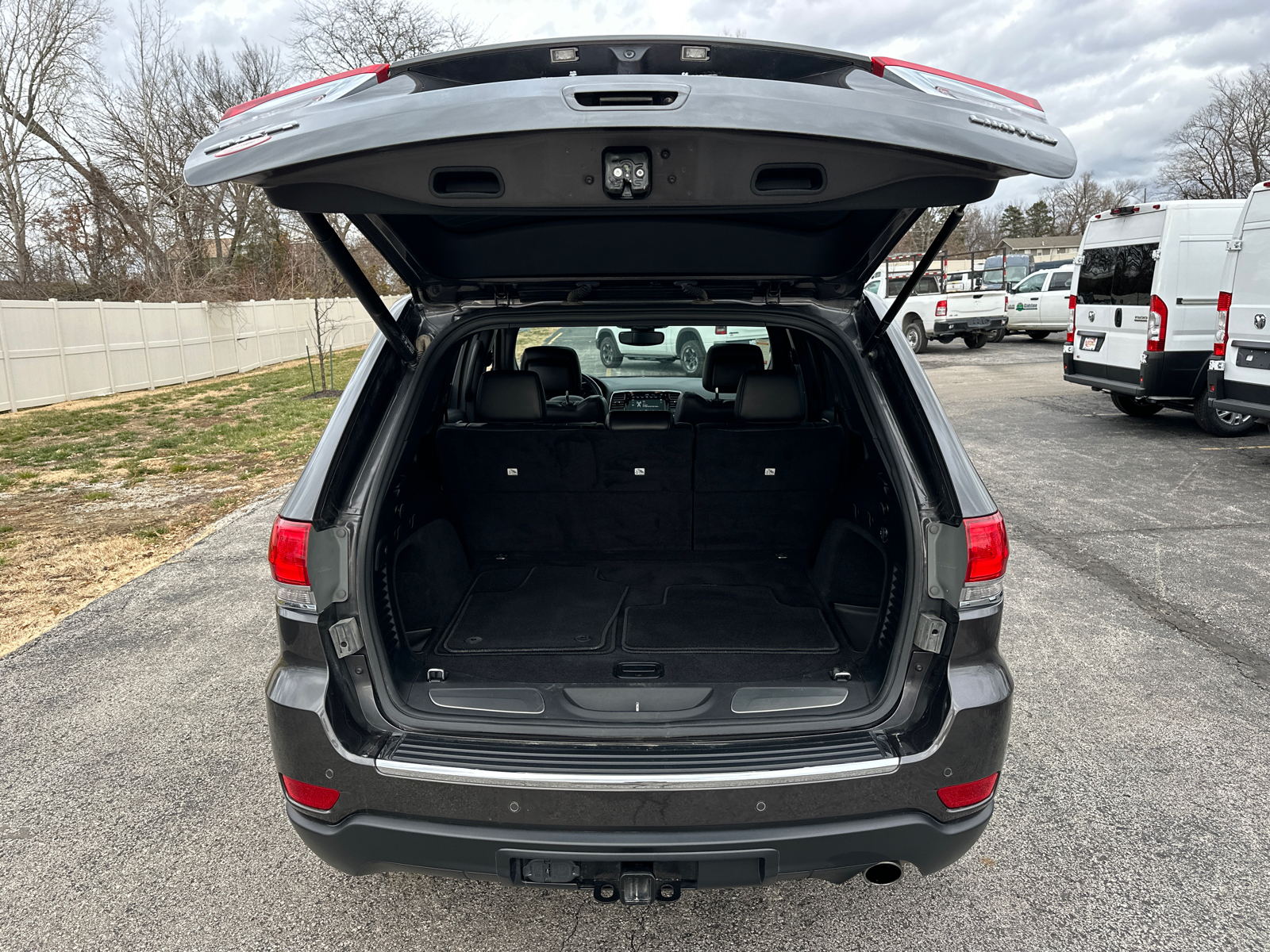 2019 Jeep Grand Cherokee Limited 9