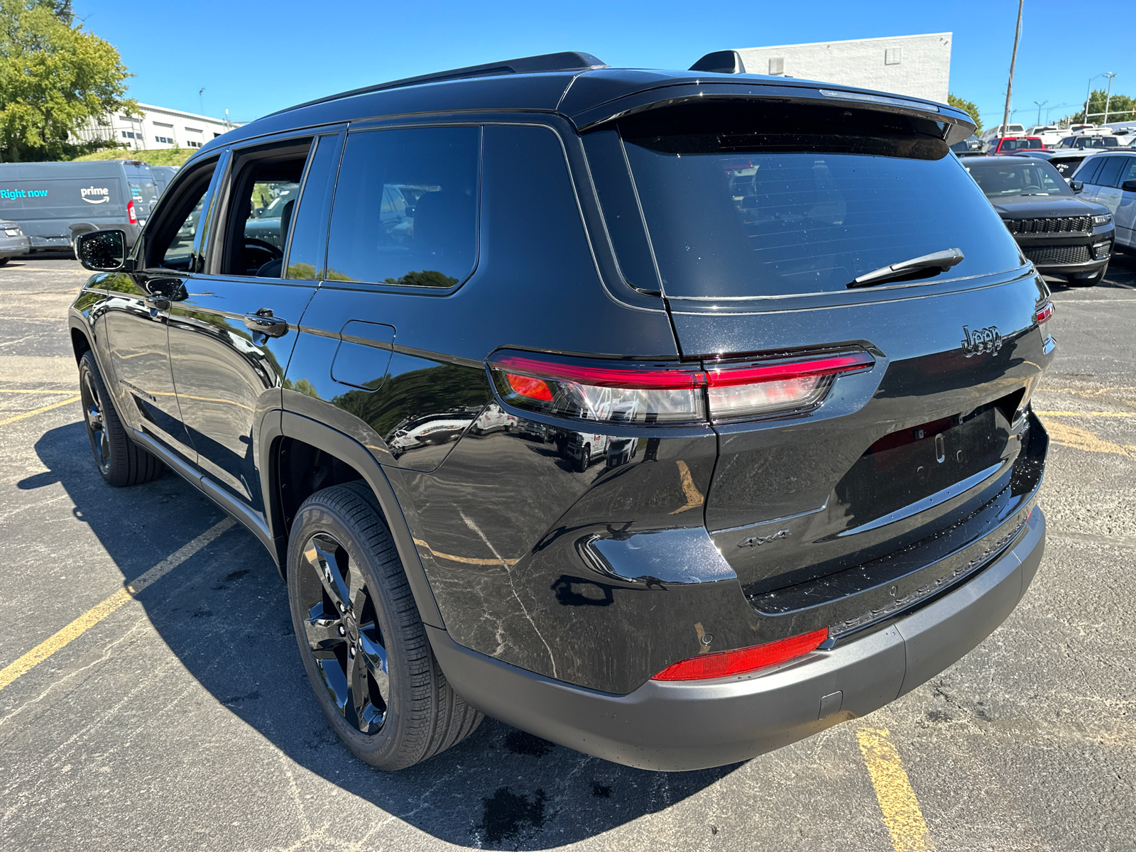 2025 Jeep Grand Cherokee L Limited 8