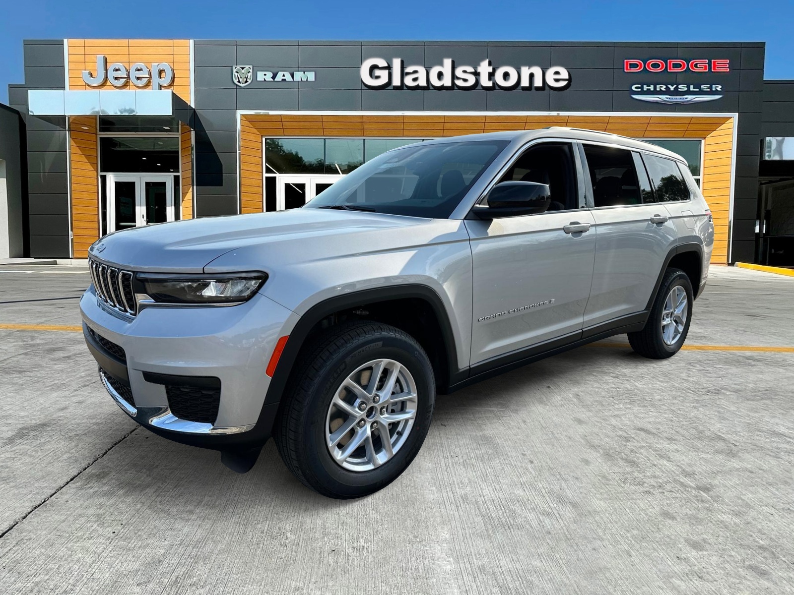 2025 Jeep Grand Cherokee L Laredo 1