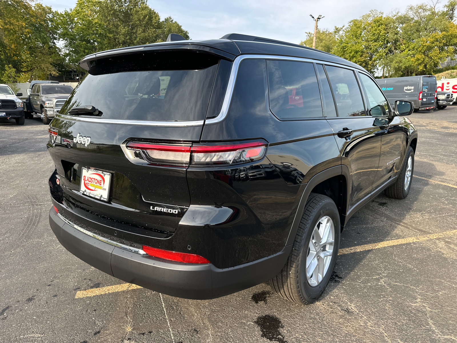 2025 Jeep Grand Cherokee L Laredo 6