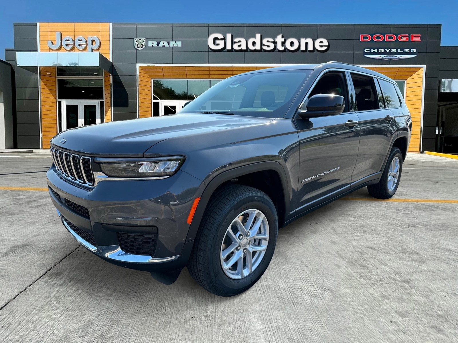 2025 Jeep Grand Cherokee L Laredo 1