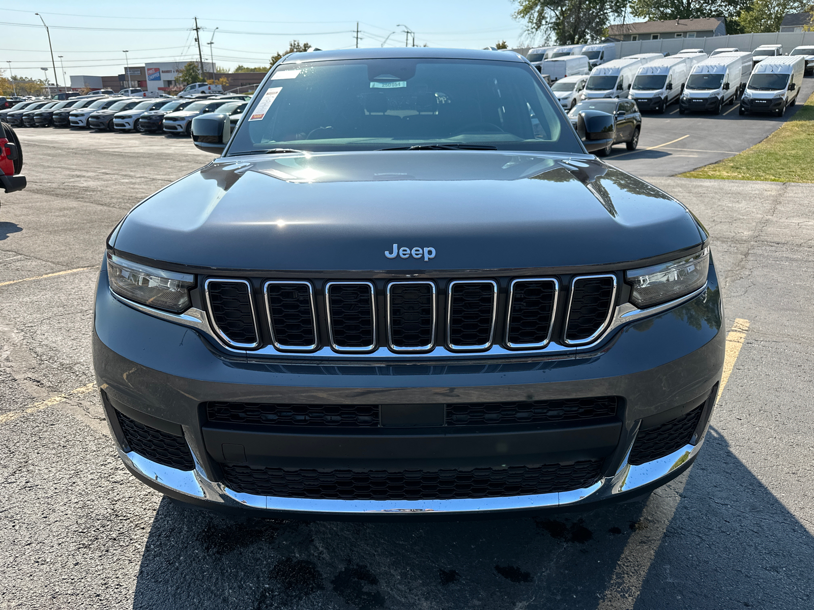 2025 Jeep Grand Cherokee L Laredo 3