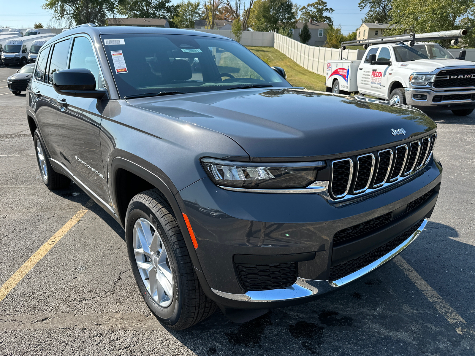 2025 Jeep Grand Cherokee L Laredo 4