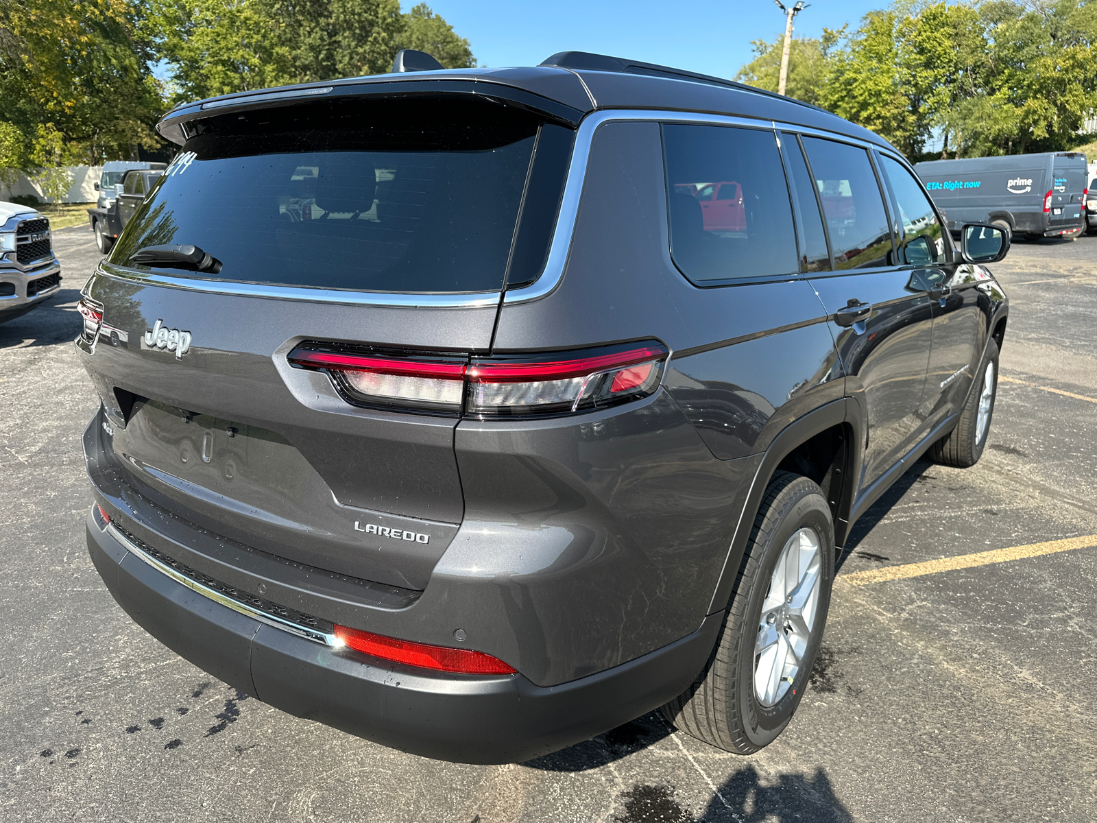 2025 Jeep Grand Cherokee L Laredo 6