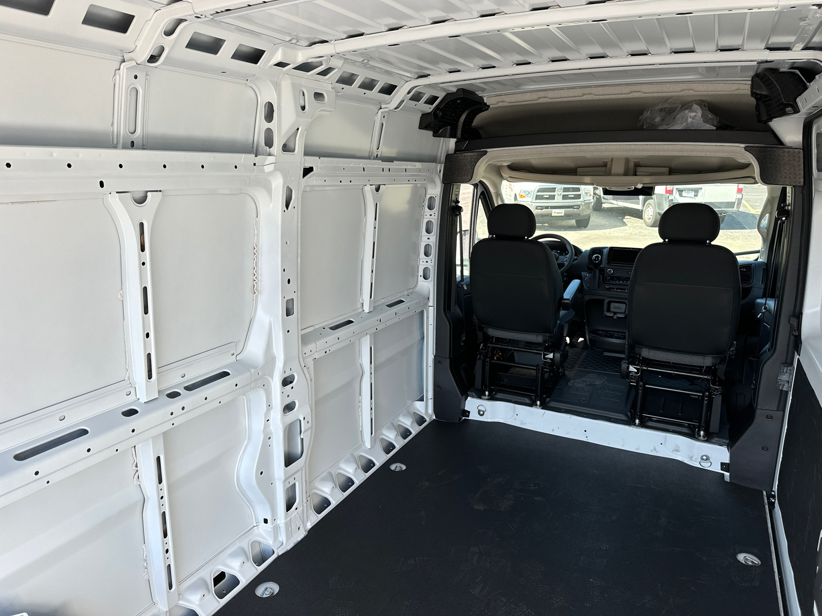 2025 Ram ProMaster 2500 High Roof 12