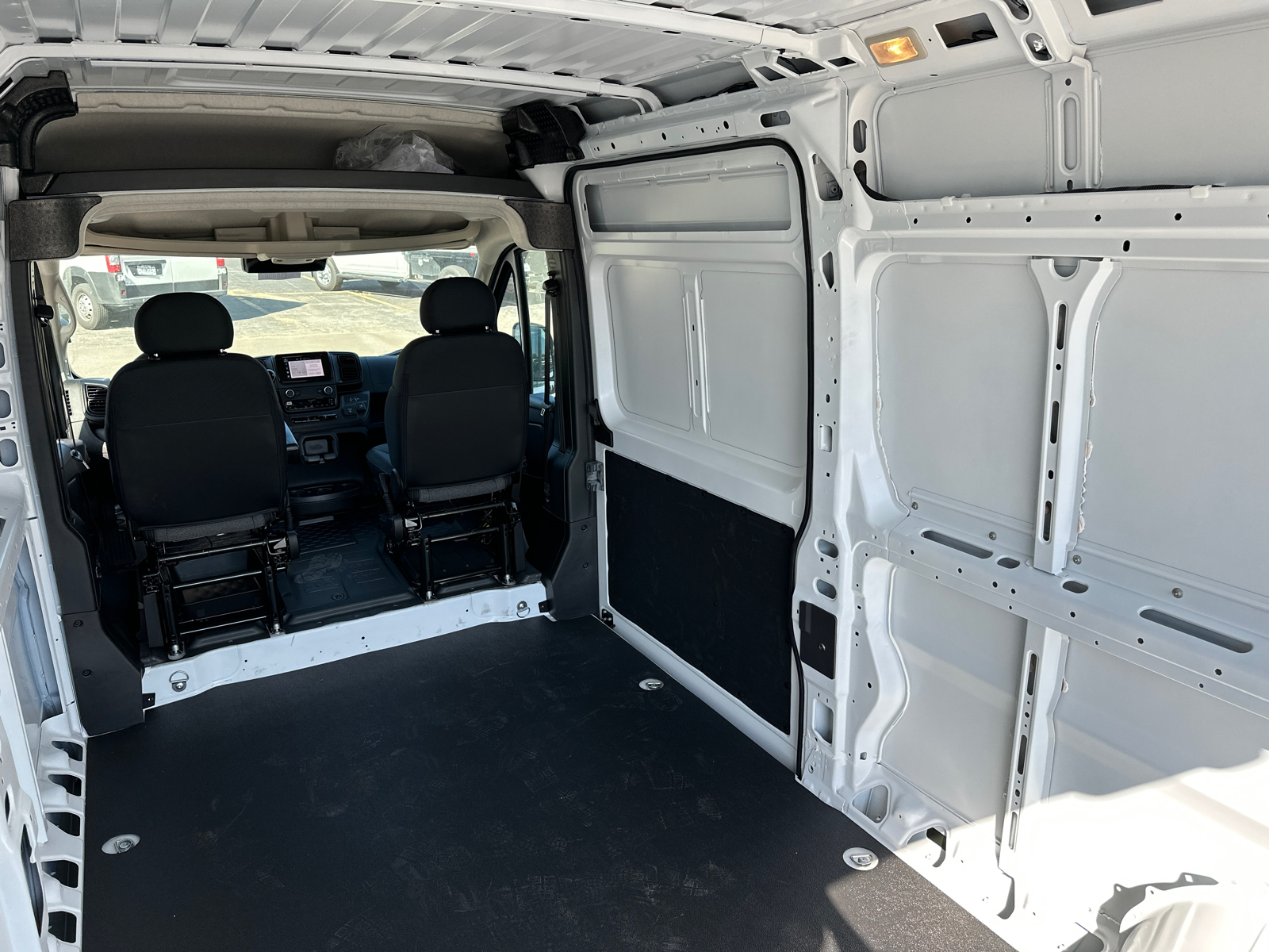 2025 Ram ProMaster 2500 High Roof 13