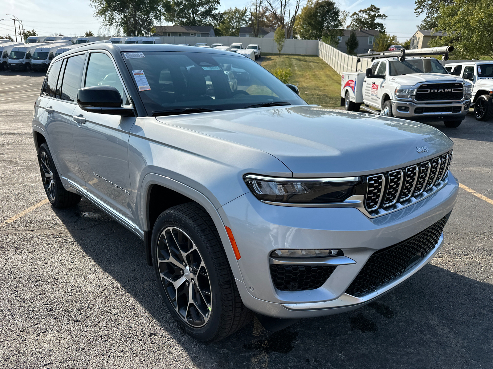 2025 Jeep Grand Cherokee Summit 4