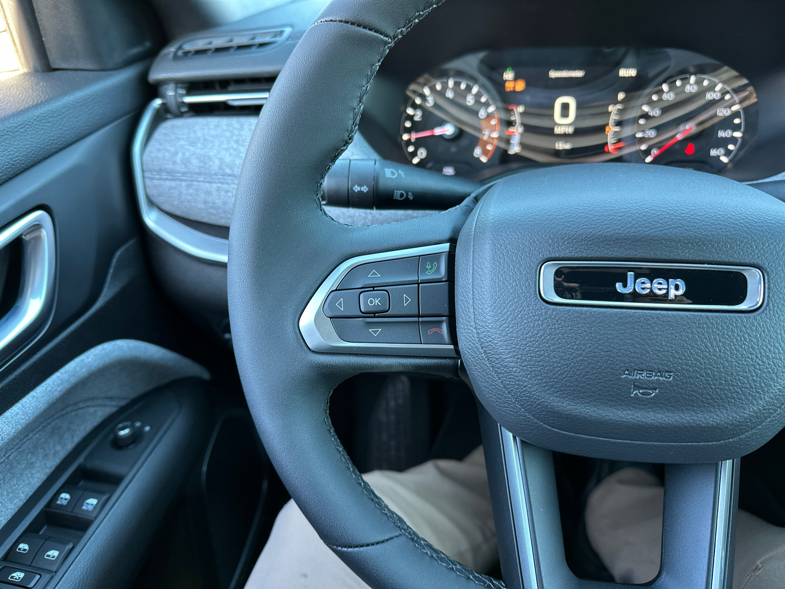 2025 Jeep Compass Latitude 39