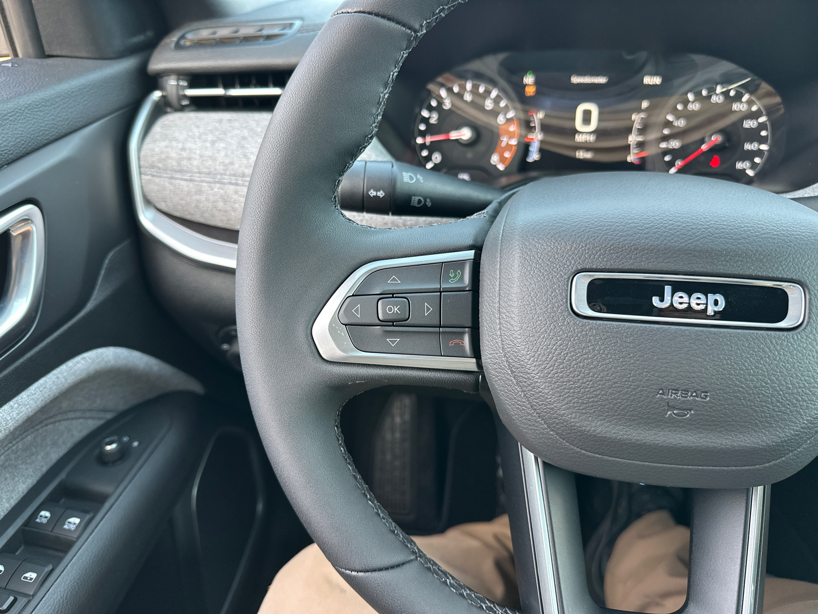 2025 Jeep Compass Latitude 39