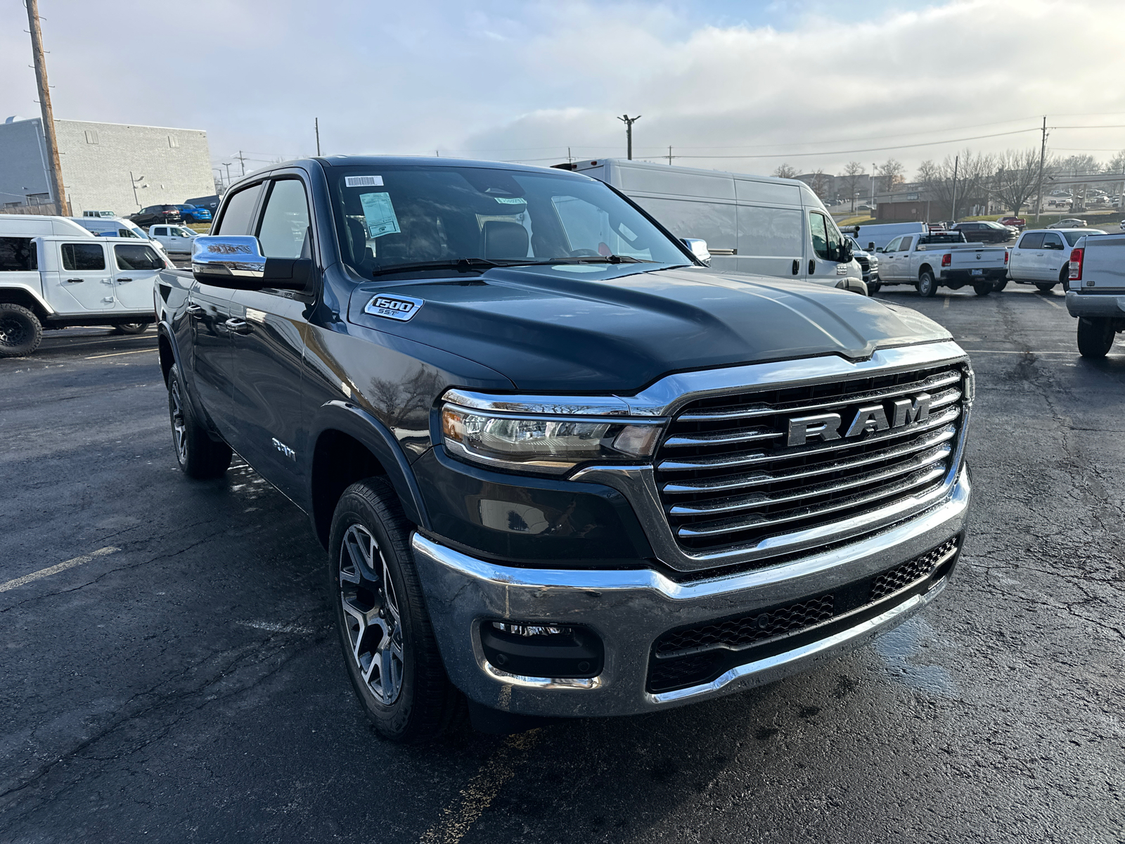 2025 Ram 1500 Laramie 4