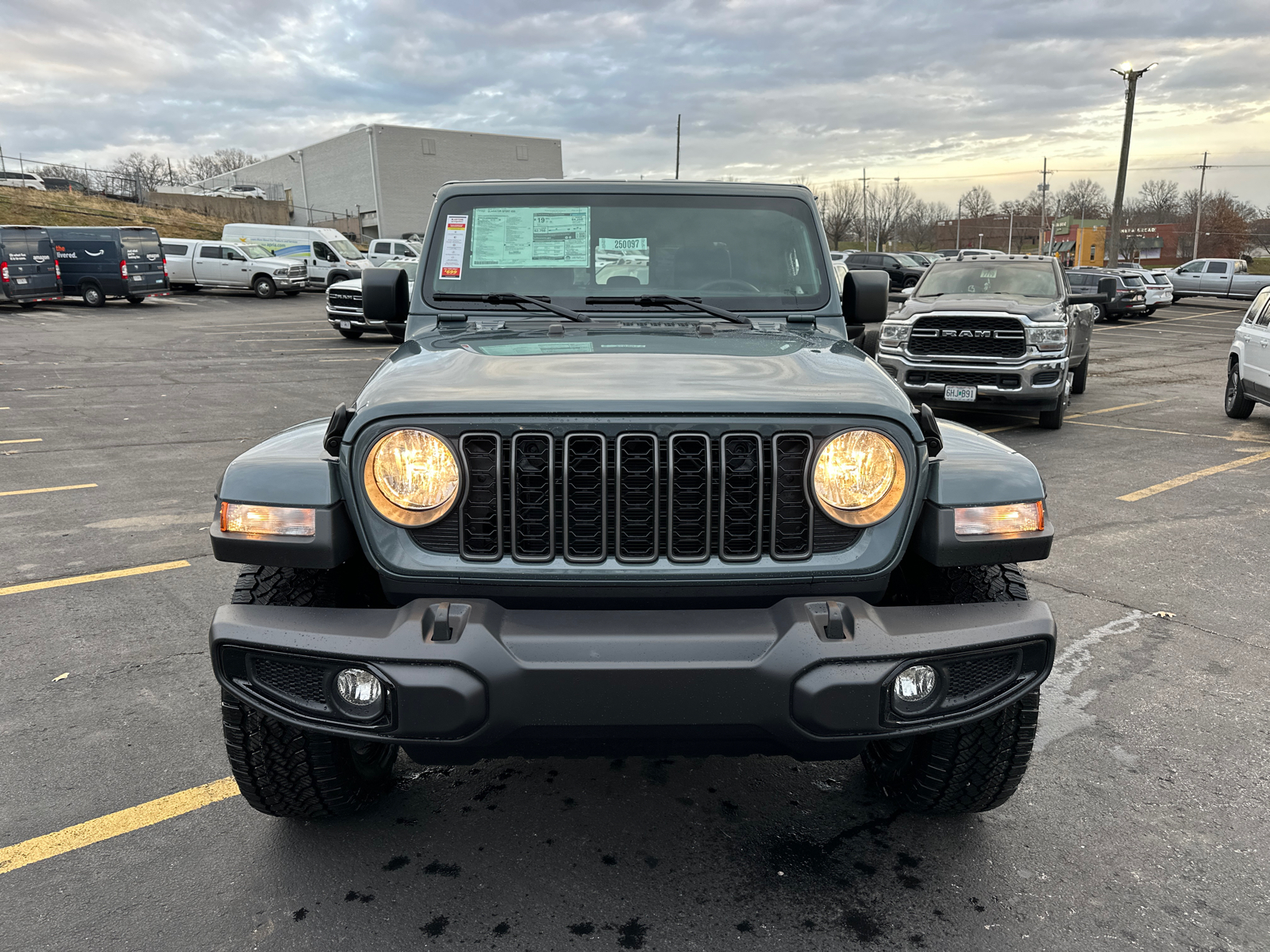 2025 Jeep Gladiator Nighthawk 3