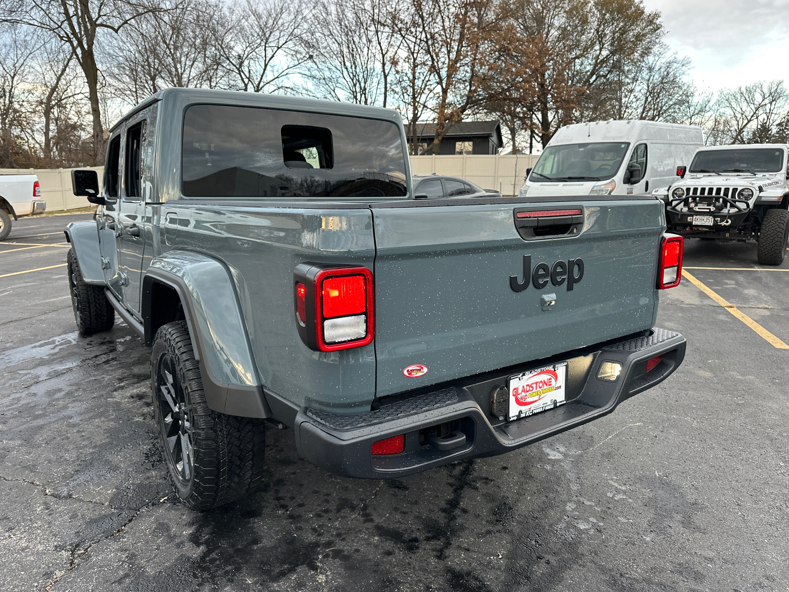 2025 Jeep Gladiator Nighthawk 8