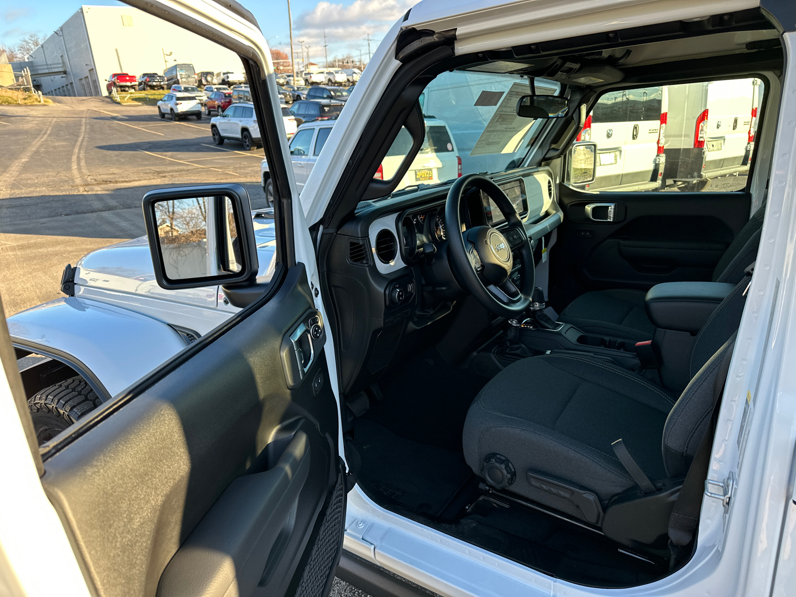 2025 Jeep Gladiator Nighthawk 33