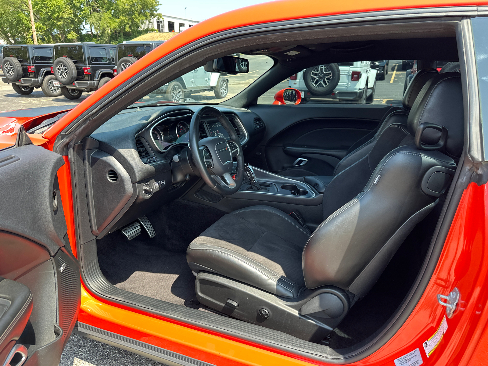 2017 Dodge Challenger R/T 33