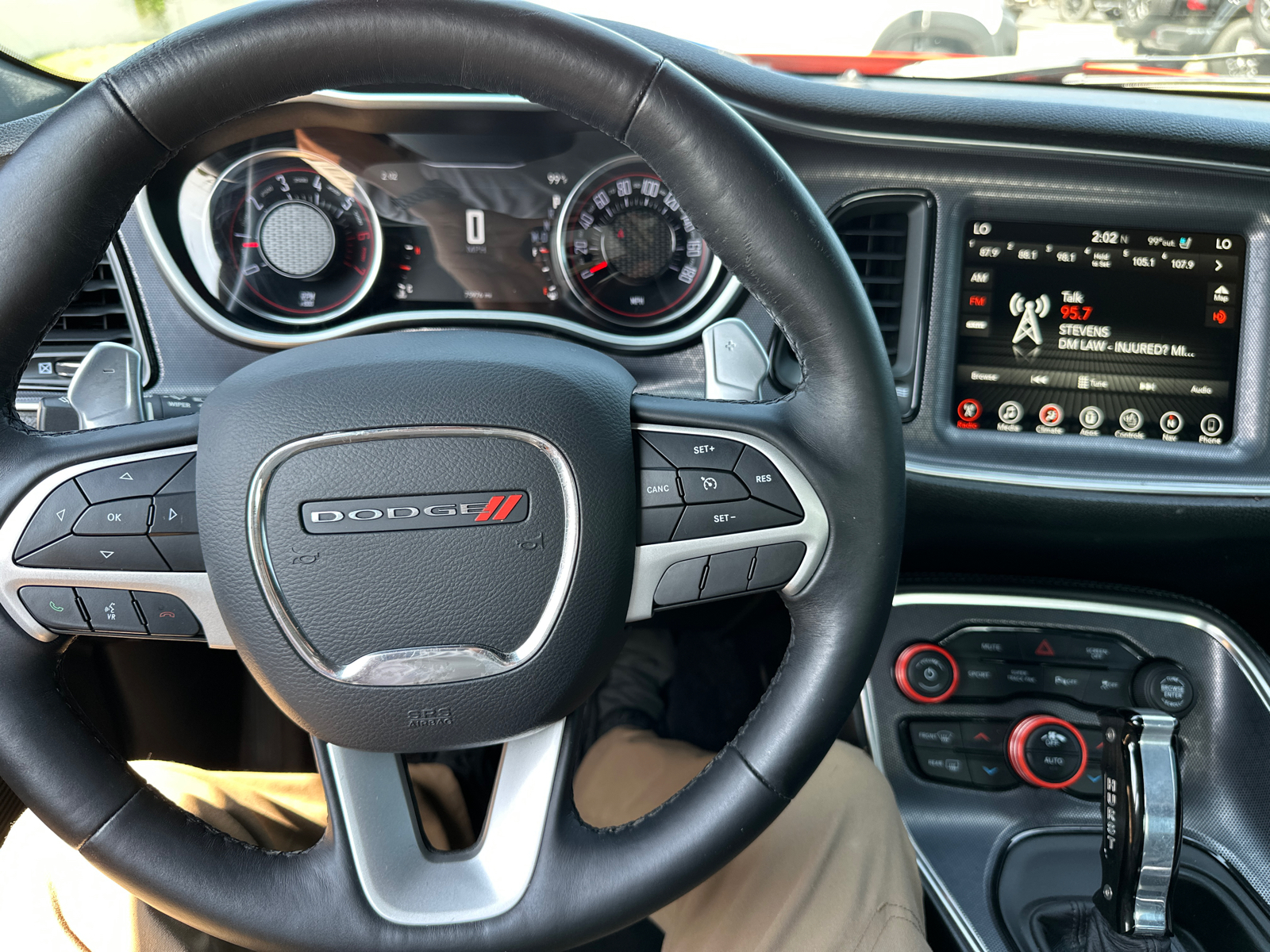 2017 Dodge Challenger R/T 36