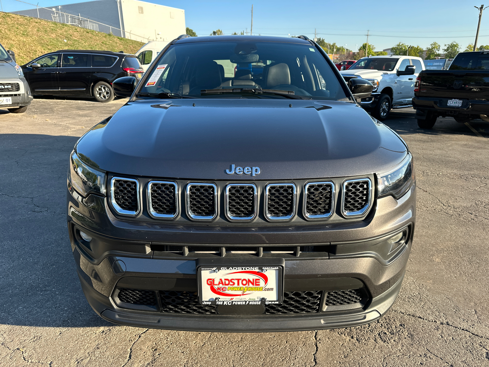 2023 Jeep Compass Latitude Lux 3