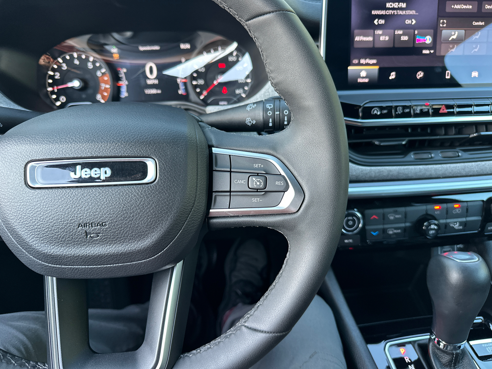 2023 Jeep Compass Latitude Lux 39