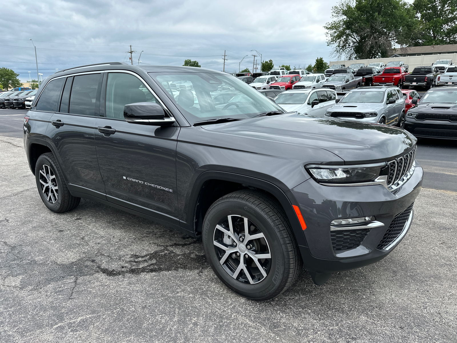 2024 Jeep Grand Cherokee Limited 3