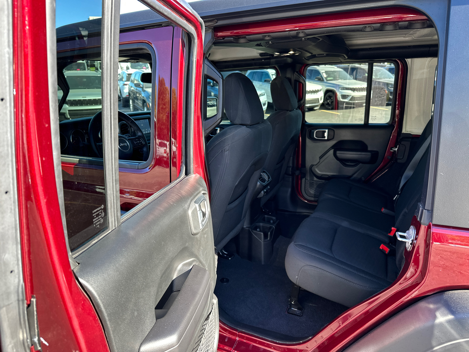 2021 Jeep Wrangler Unlimited Willys 12