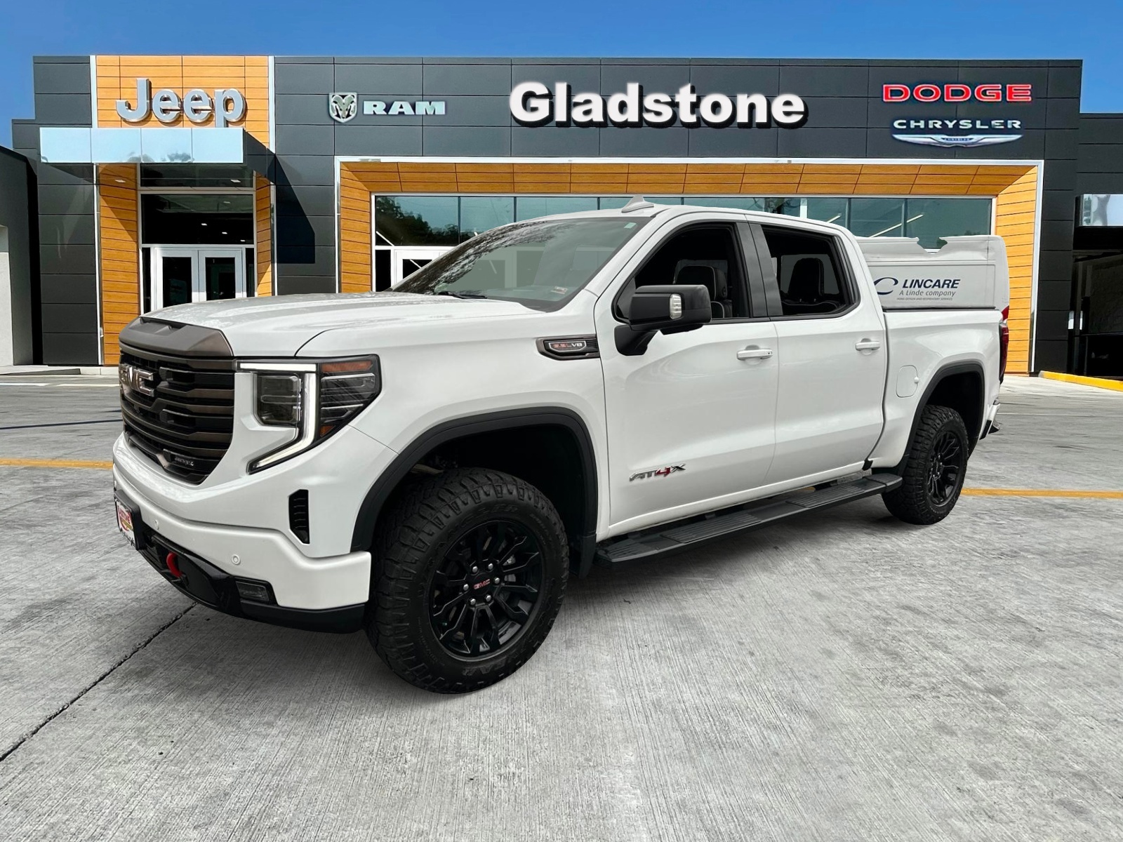 2022 GMC Sierra 1500 AT4X 1