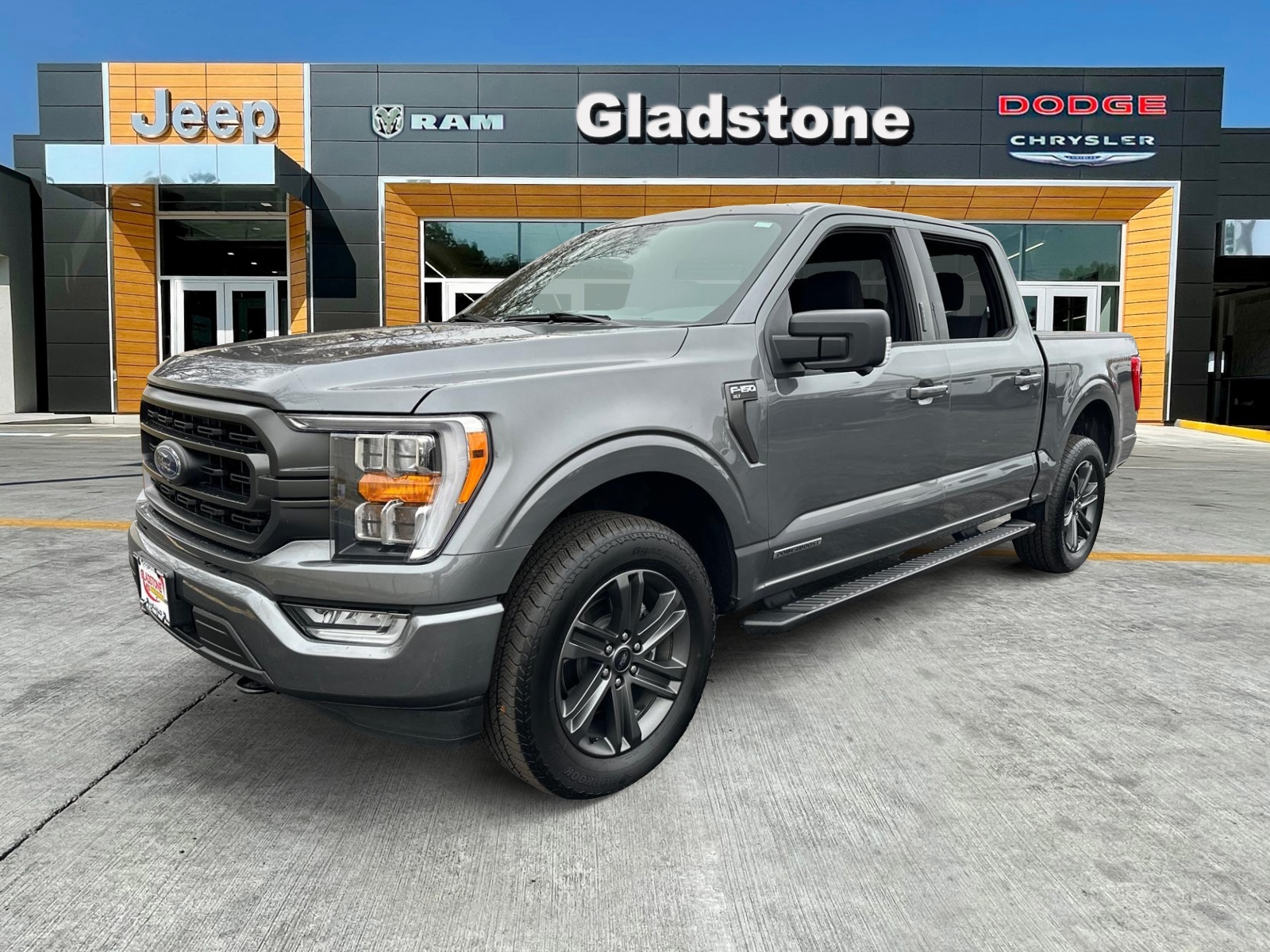 2023 Ford F-150 XLT 1