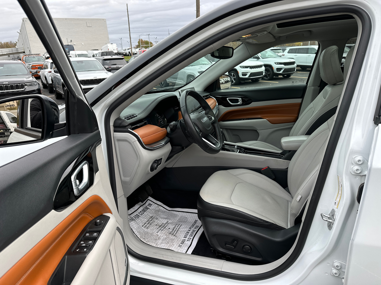 2022 Jeep Compass Limited 38