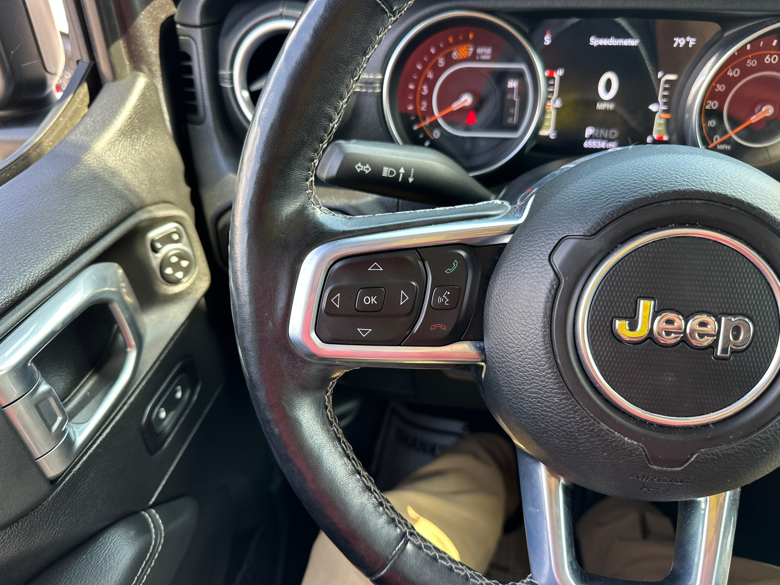 2020 Jeep Wrangler Unlimited Sahara 39