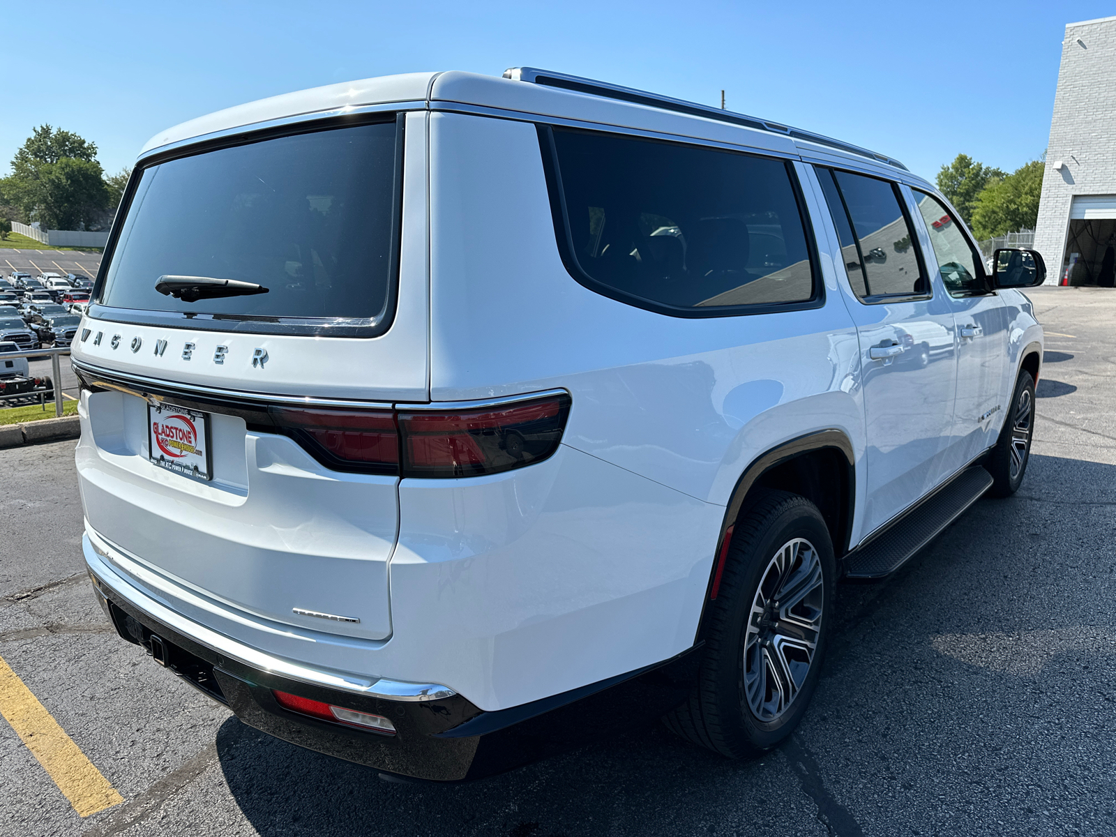 2024 Jeep Wagoneer L Series II 6