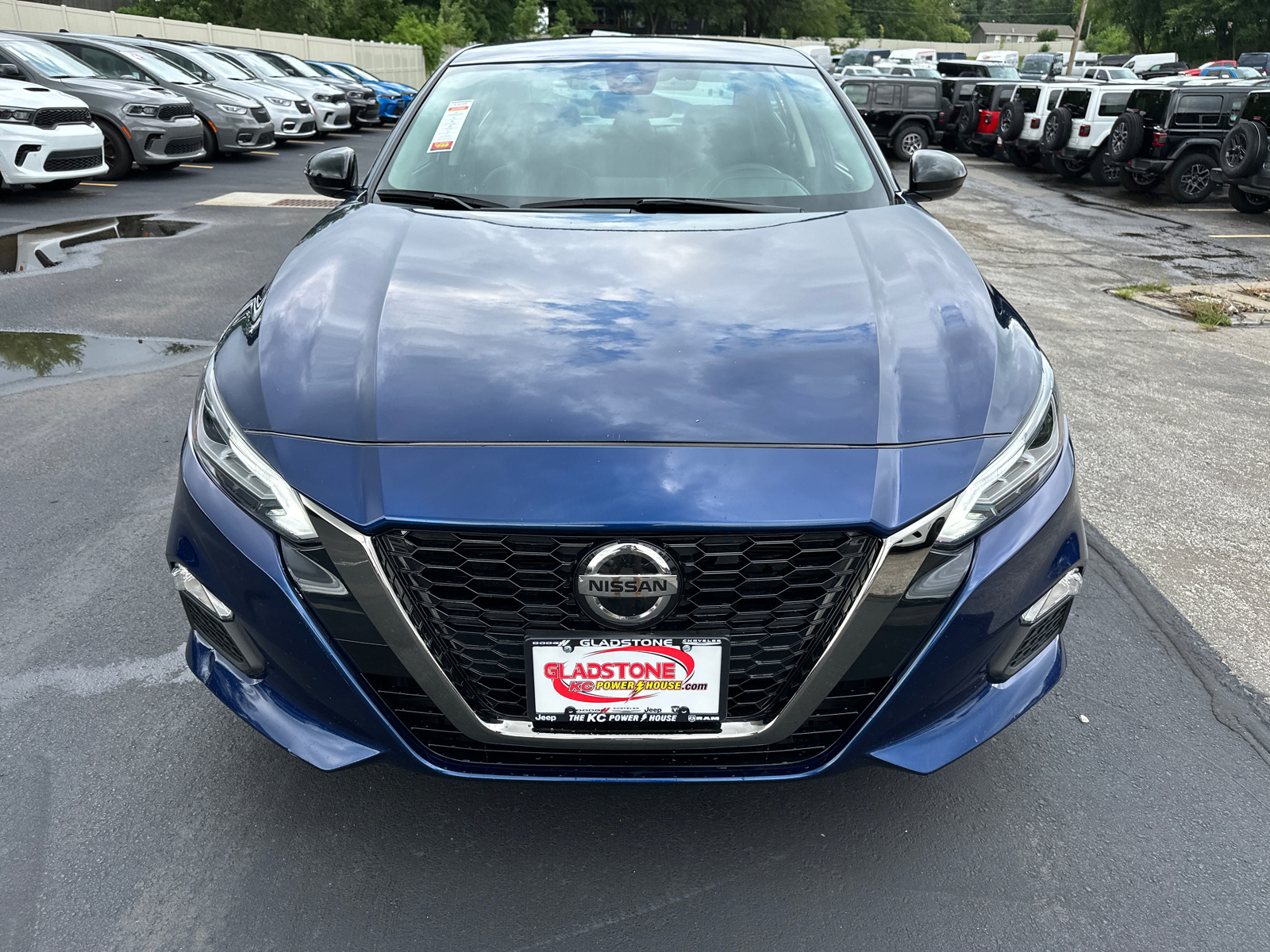 2022 Nissan Altima 2.5 SR 3