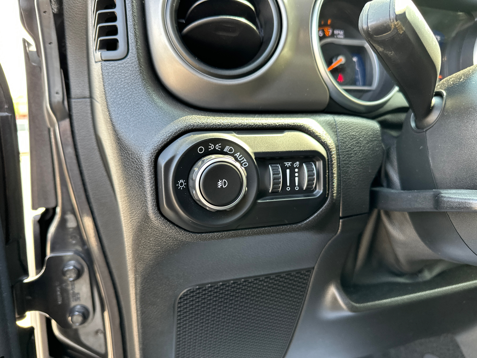 2019 Jeep Wrangler Unlimited Sport S 35