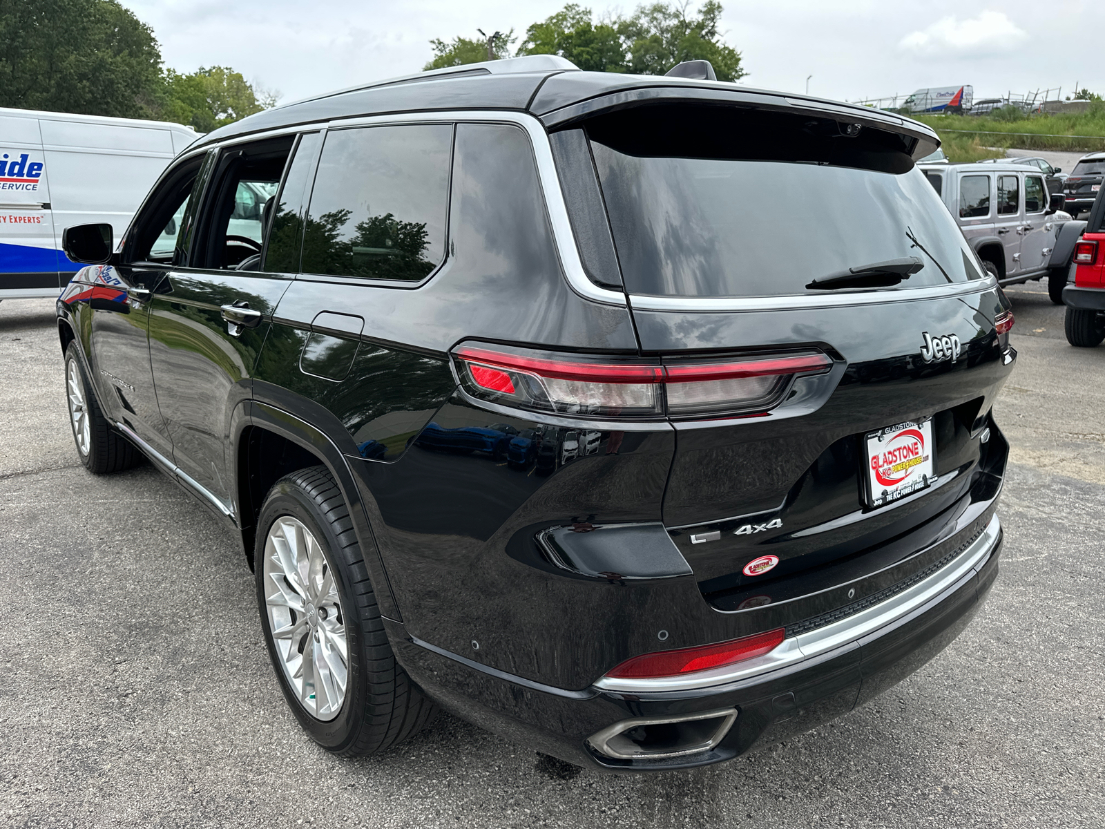 2021 Jeep Grand Cherokee L Summit 8