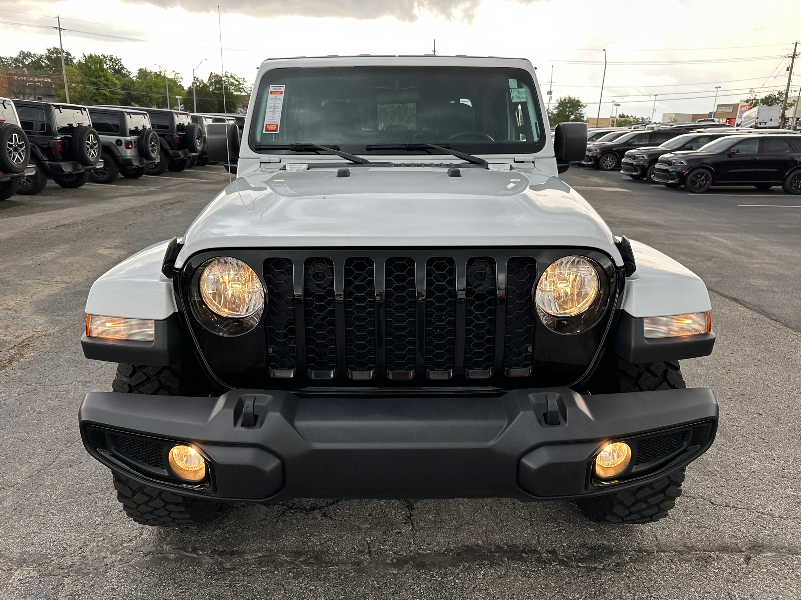 2021 Jeep Gladiator Sport 3