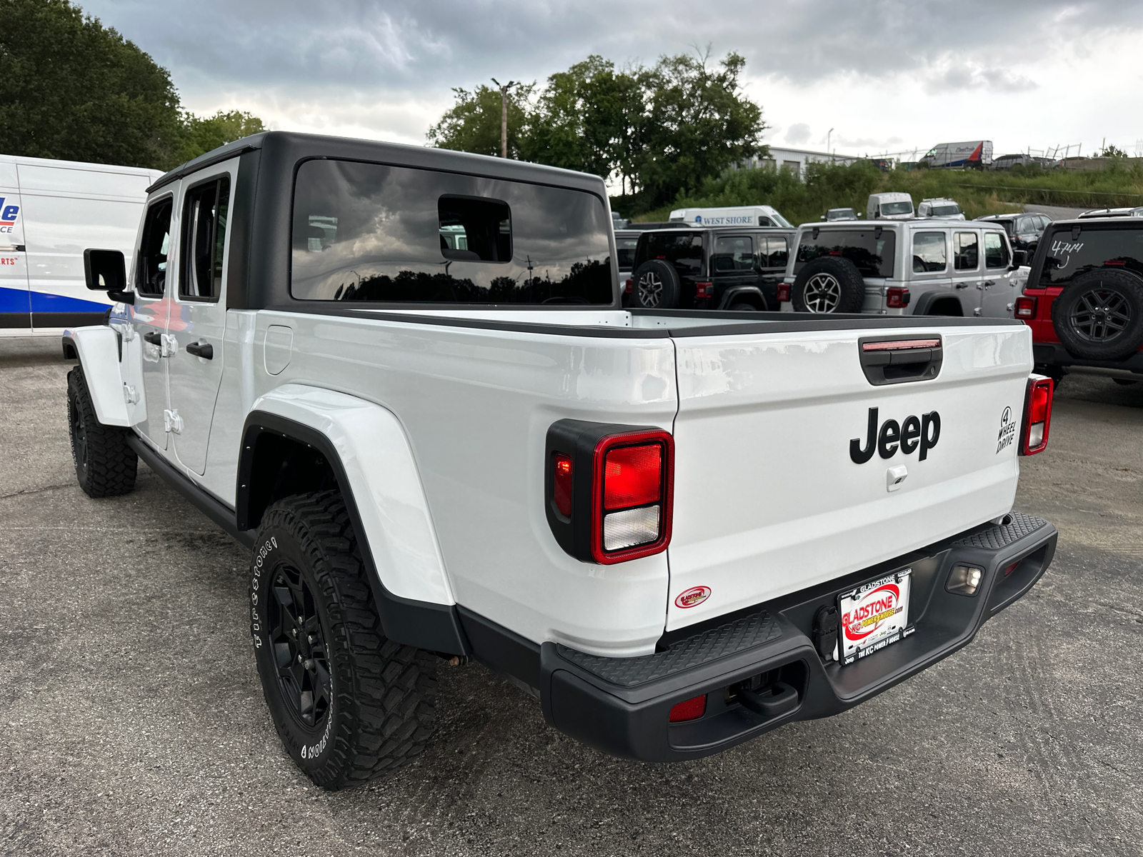 2021 Jeep Gladiator Sport 8