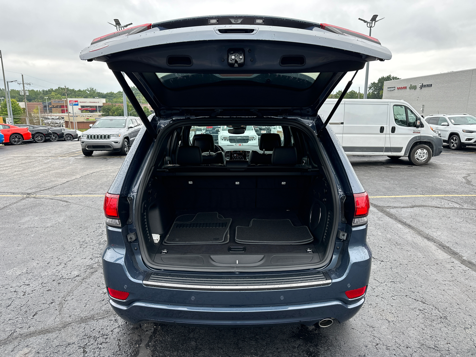 2021 Jeep Grand Cherokee 80th Anniversary Edition 9