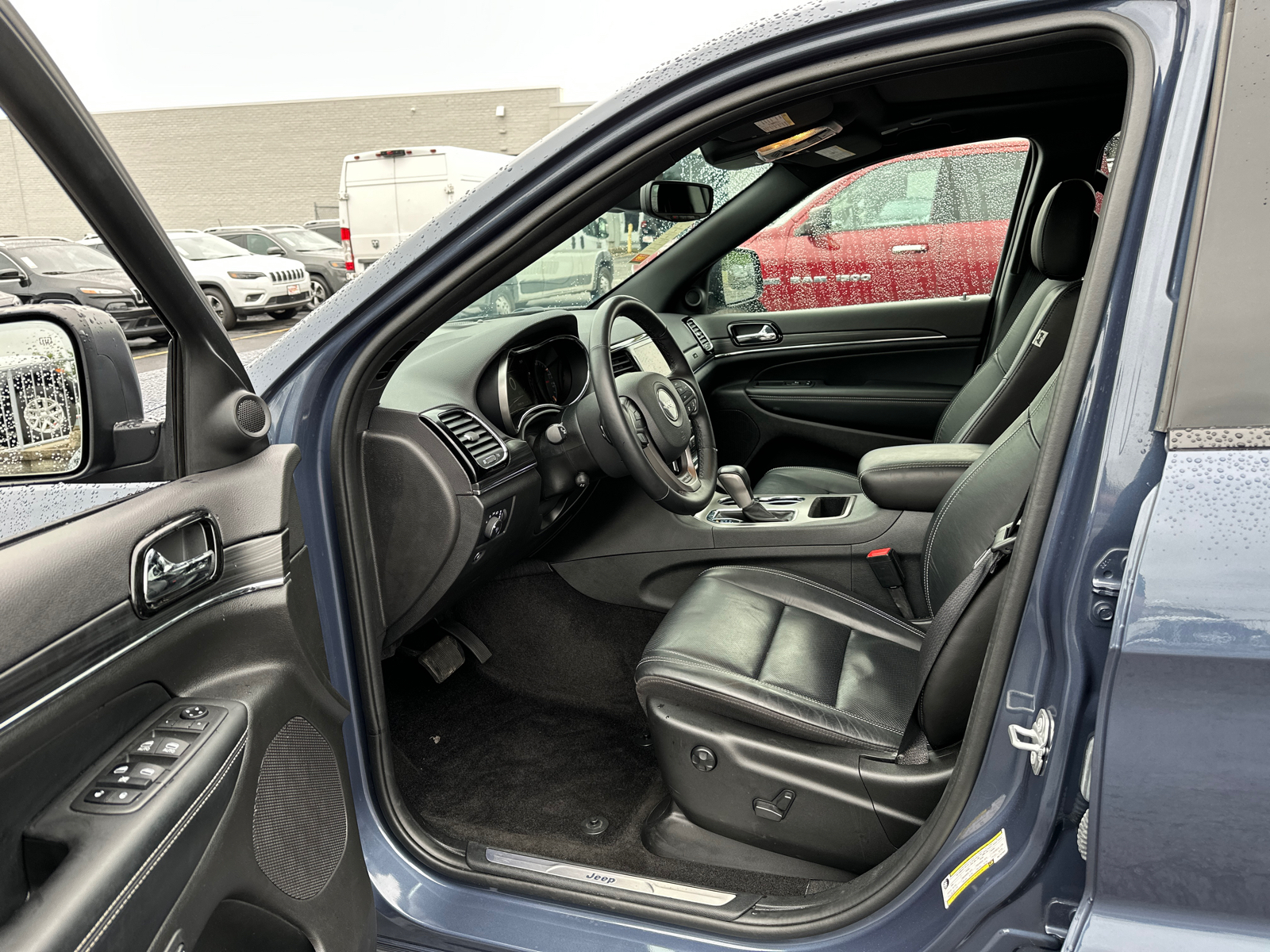 2021 Jeep Grand Cherokee 80th Anniversary Edition 37