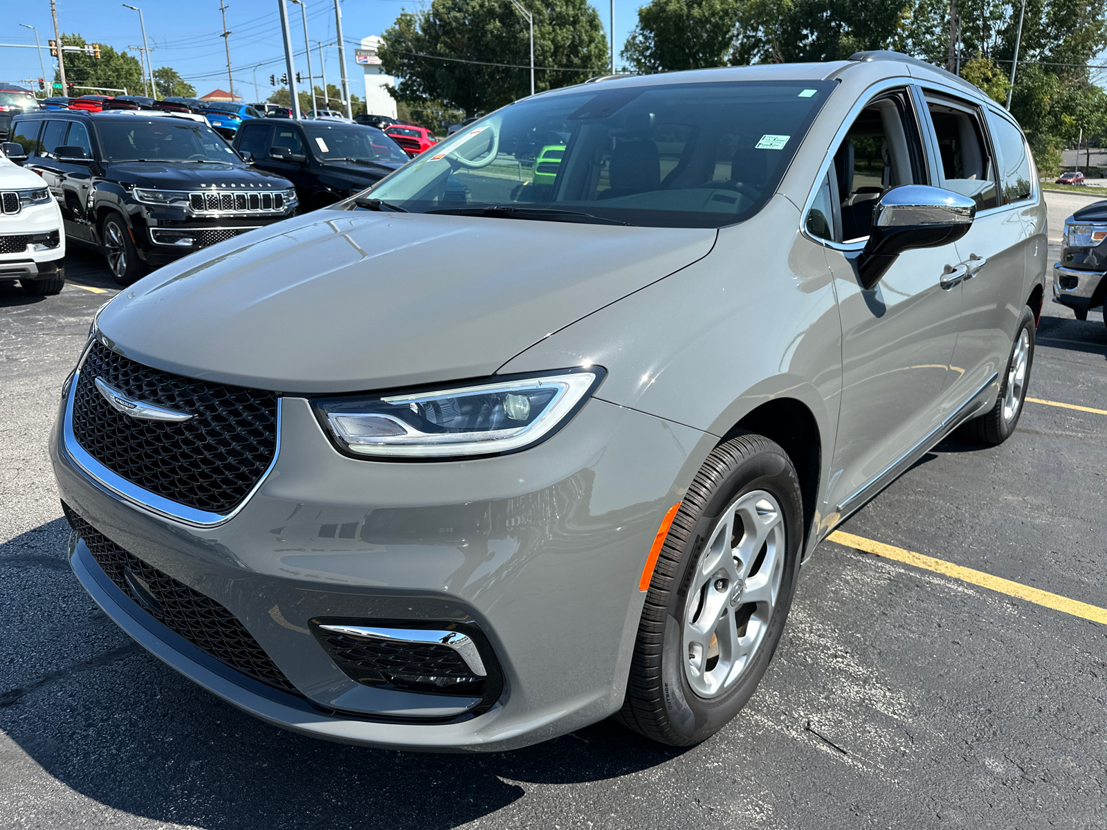 2023 Chrysler Pacifica Limited 2