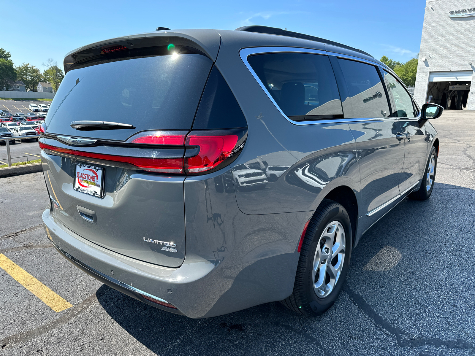 2023 Chrysler Pacifica Limited 6