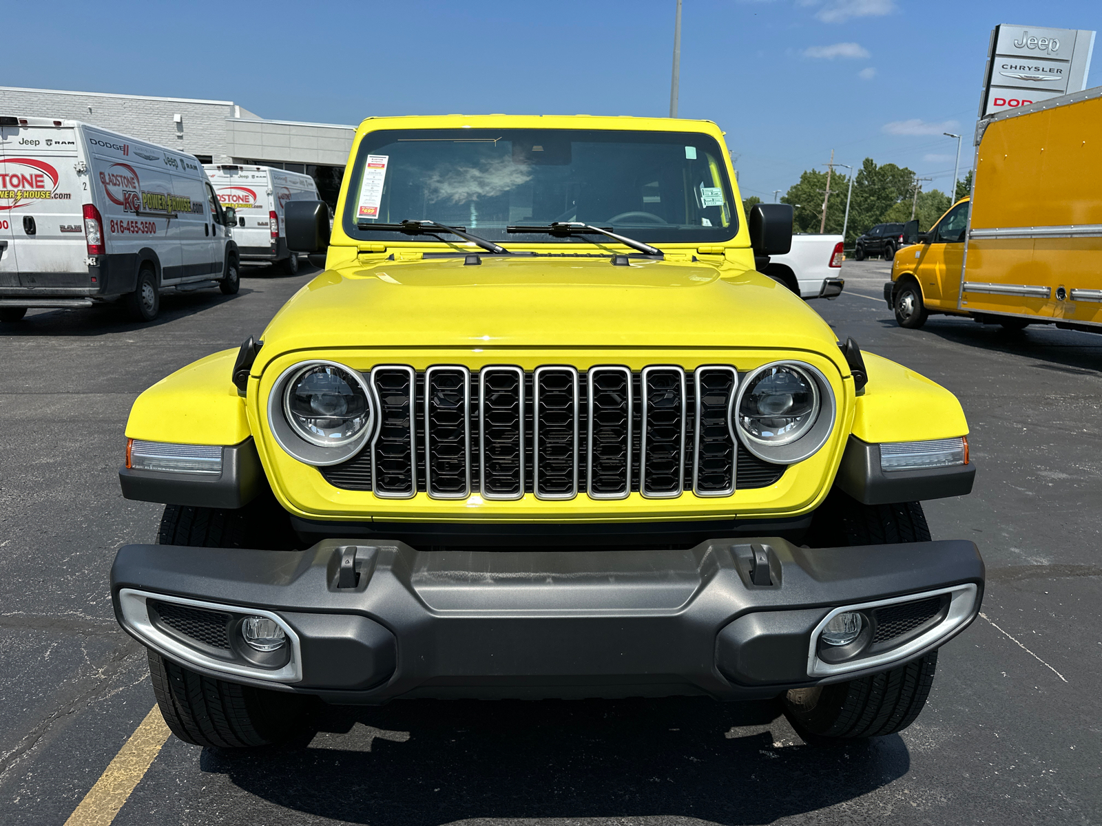 2024 Jeep Wrangler Sahara 3