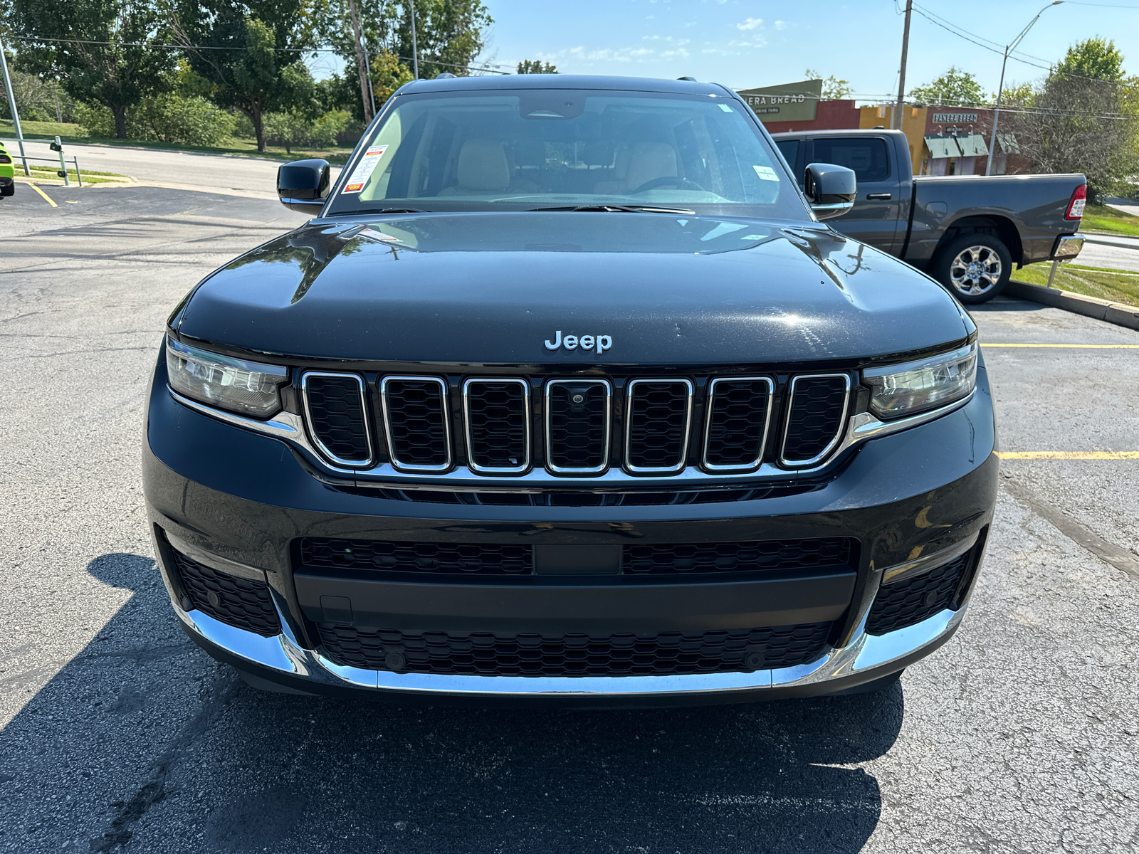 2022 Jeep Grand Cherokee L Limited 3