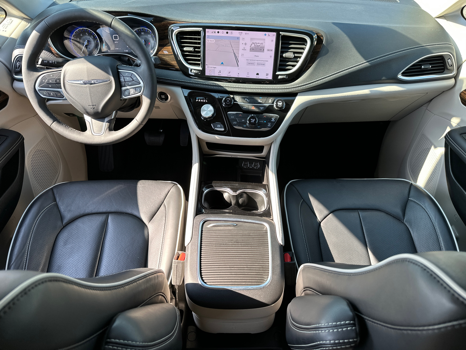 2023 Chrysler Pacifica Limited 15