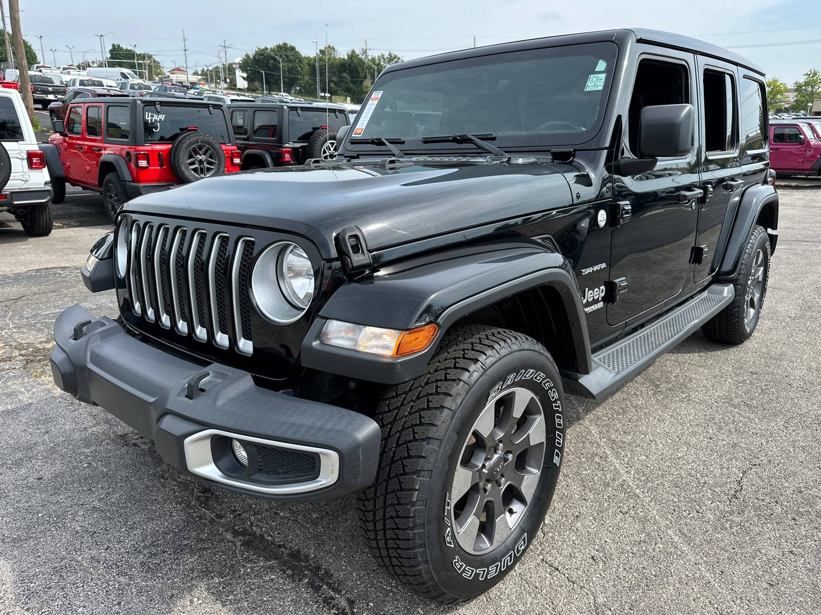 2018 Jeep Wrangler Unlimited Sahara 2