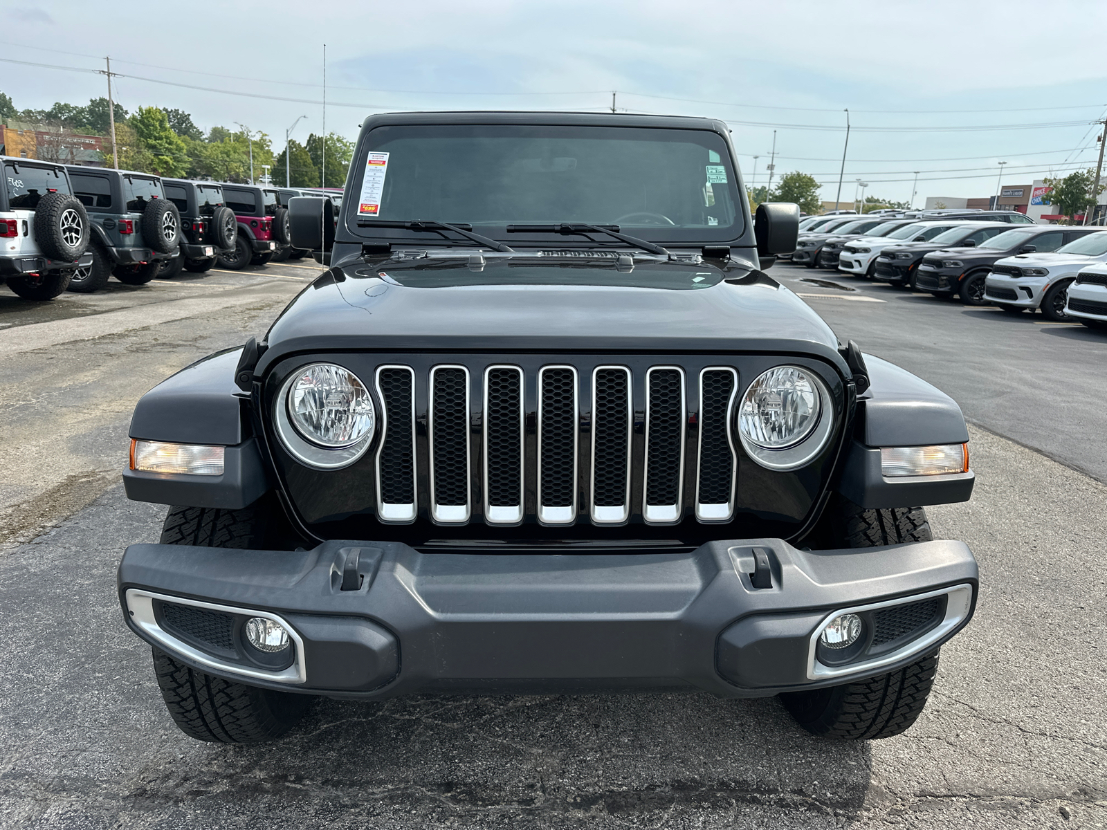 2018 Jeep Wrangler Unlimited Sahara 3