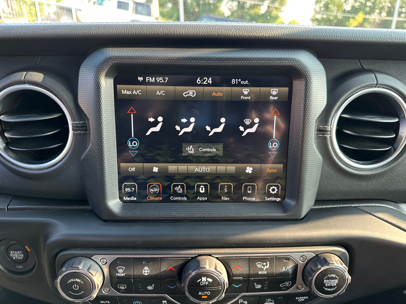 2021 Jeep Wrangler Unlimited Sahara 4xe 24