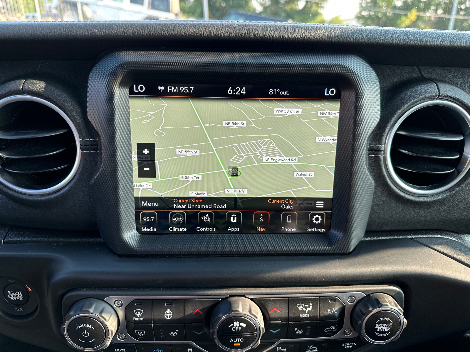 2021 Jeep Wrangler Unlimited Sahara 4xe 28