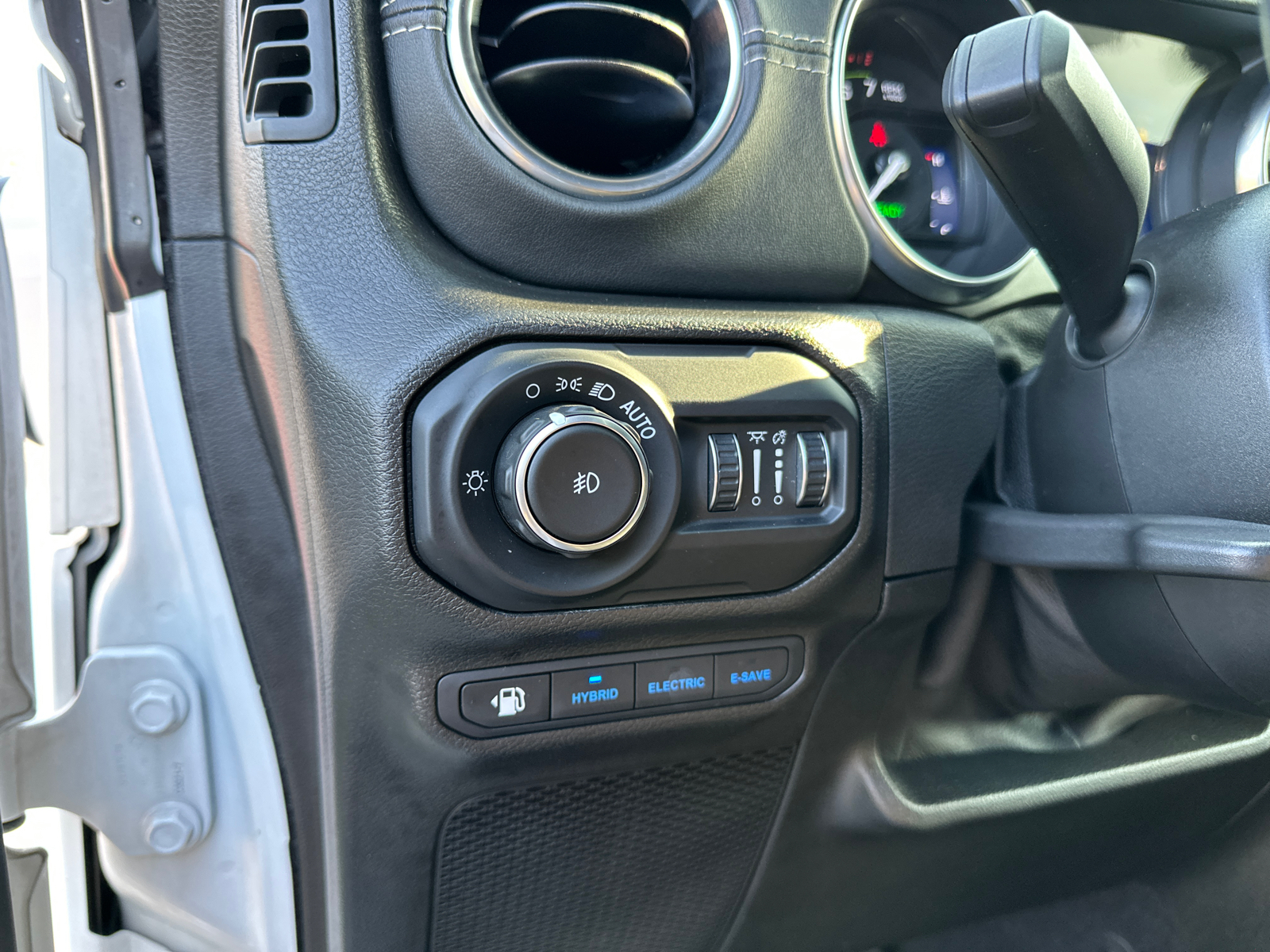 2021 Jeep Wrangler Unlimited Sahara 4xe 36