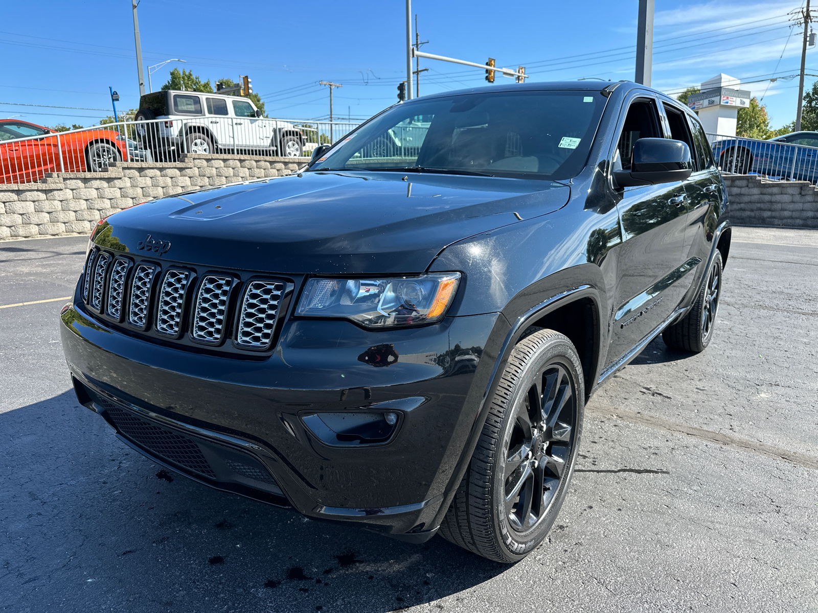 2021 Jeep Grand Cherokee Laredo X 2