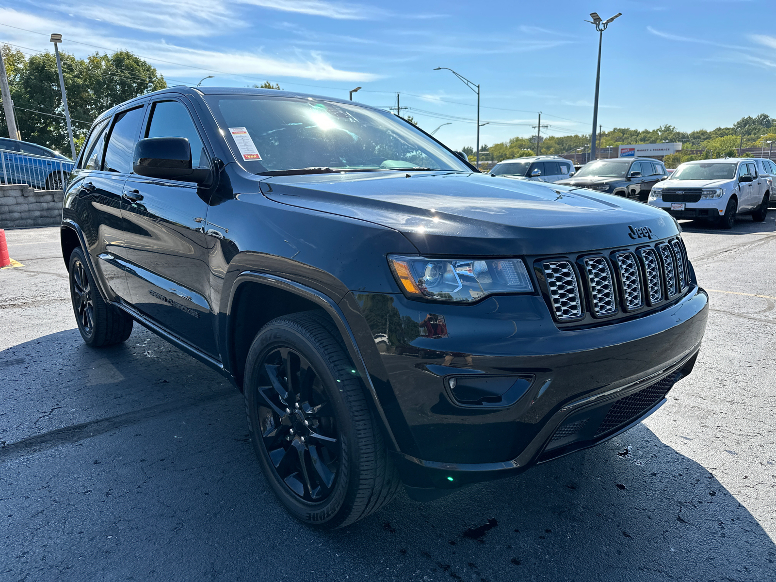 2021 Jeep Grand Cherokee Laredo X 4