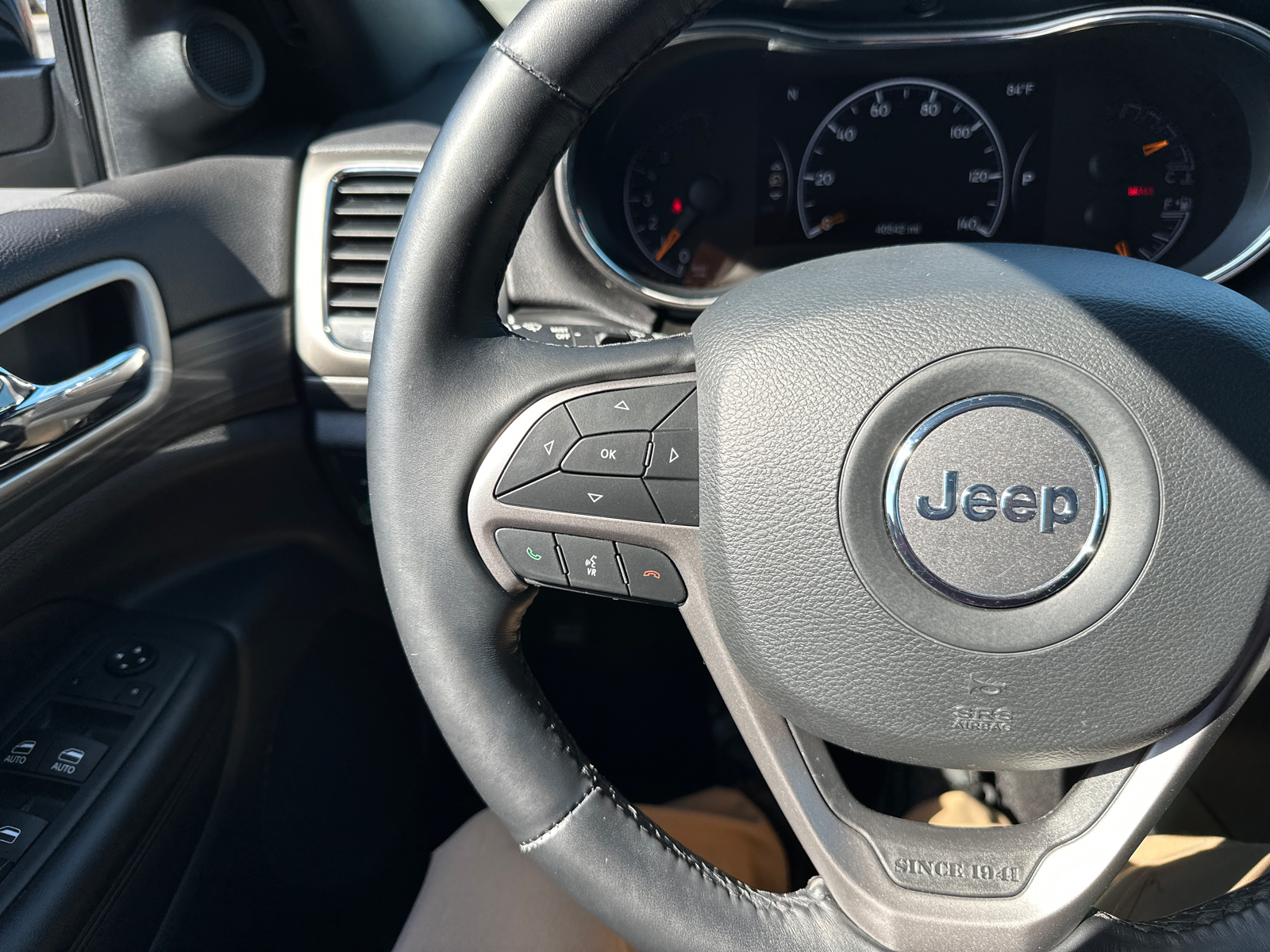 2021 Jeep Grand Cherokee Laredo X 38