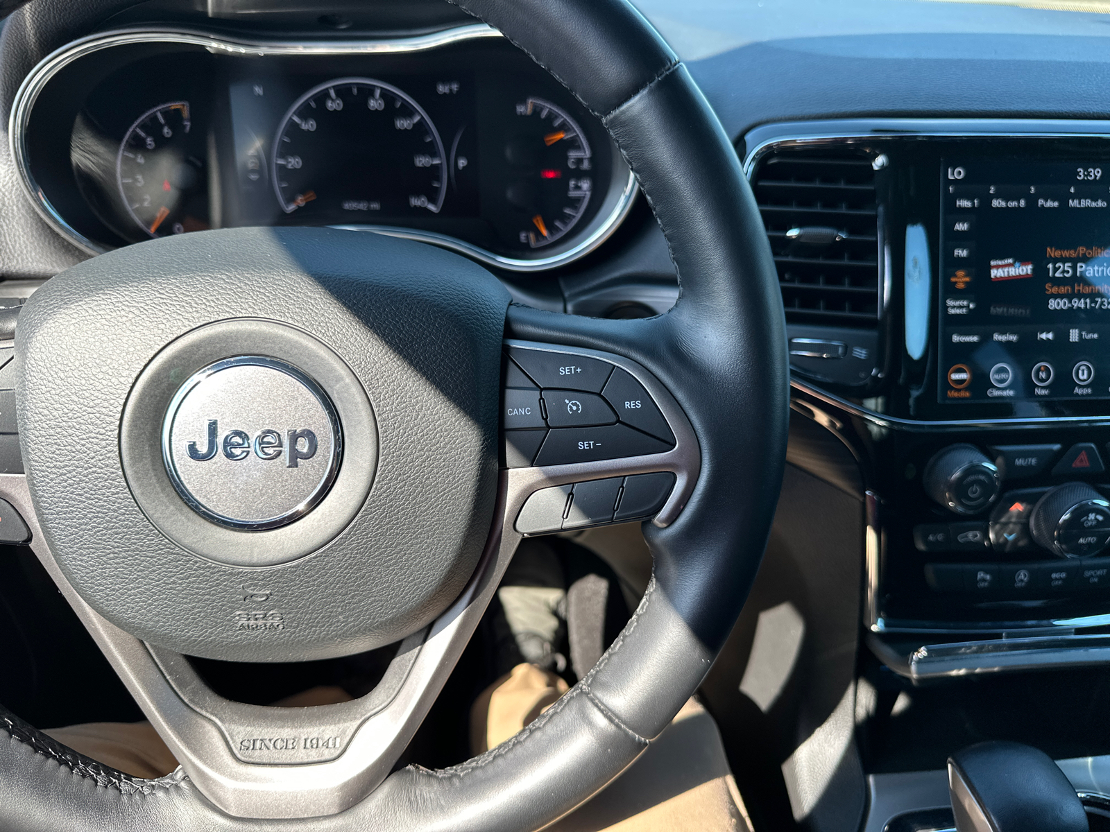 2021 Jeep Grand Cherokee Laredo X 39