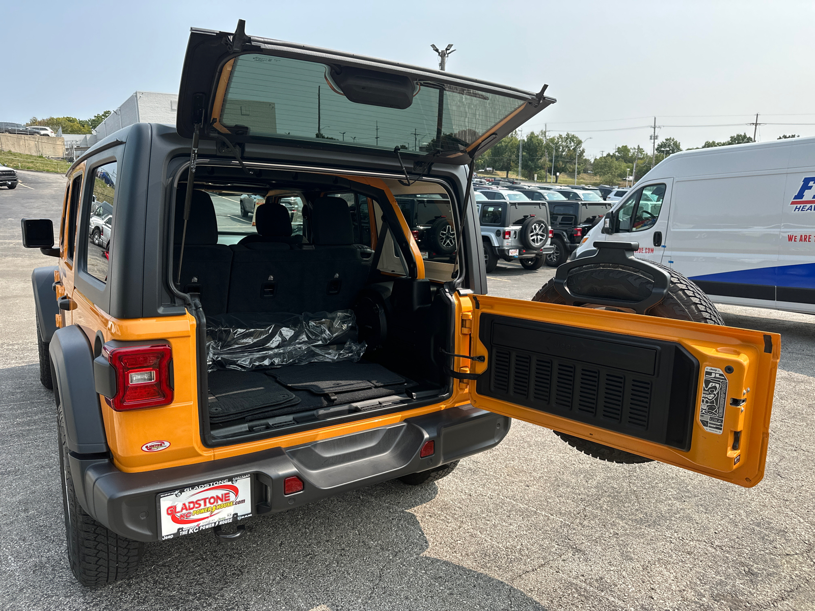 2021 Jeep Wrangler Unlimited Islander 9